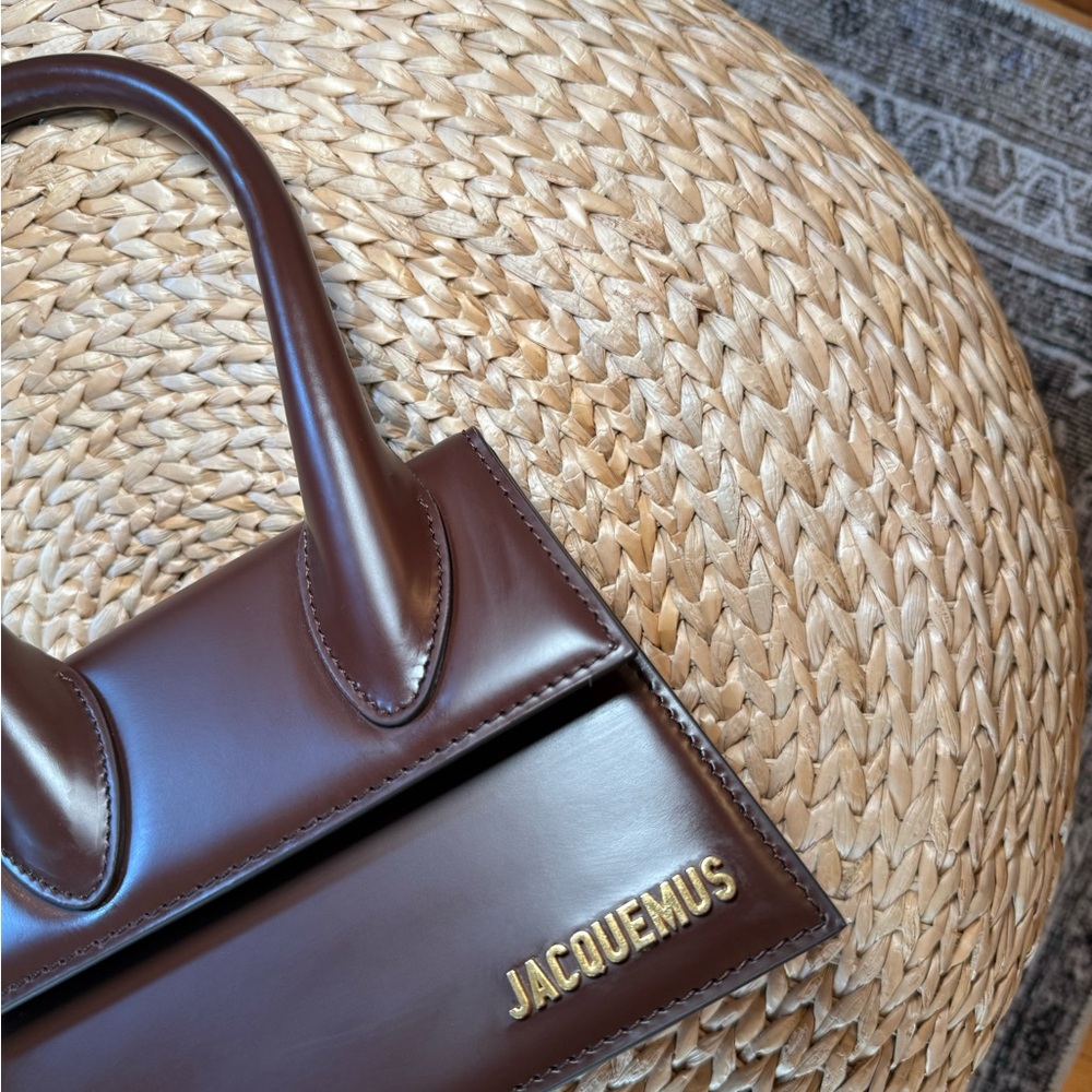 Jacquemus Le Chiquito Moyen Bag in Chocolate Brown - Picture 4 of 17